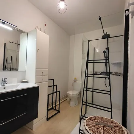 Maison A La Campagne Pour Escapades Touristiques ! Nalliers (Vienne)